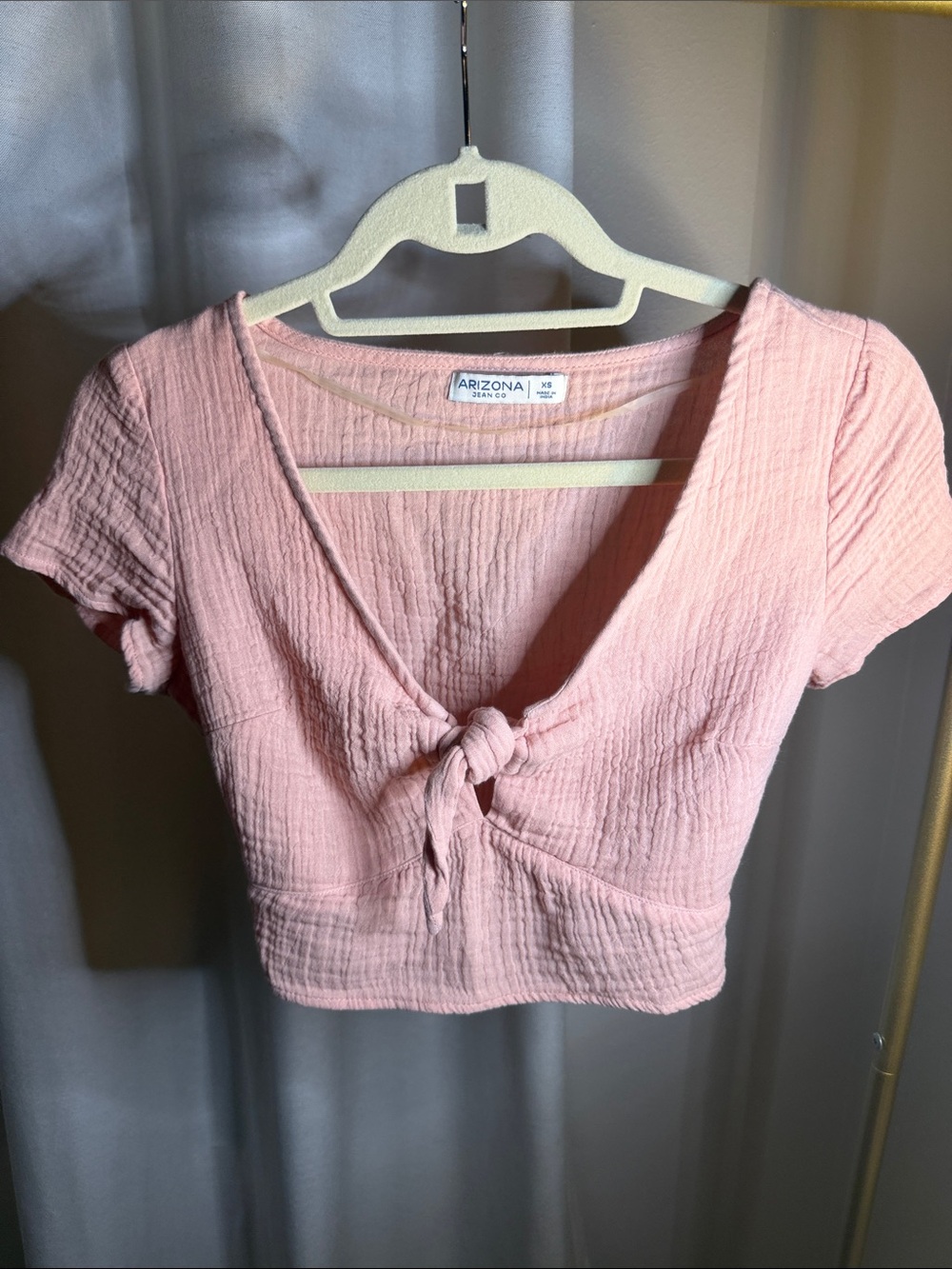 Arizona Jean Company Pink Front Tie Textured Crop Top